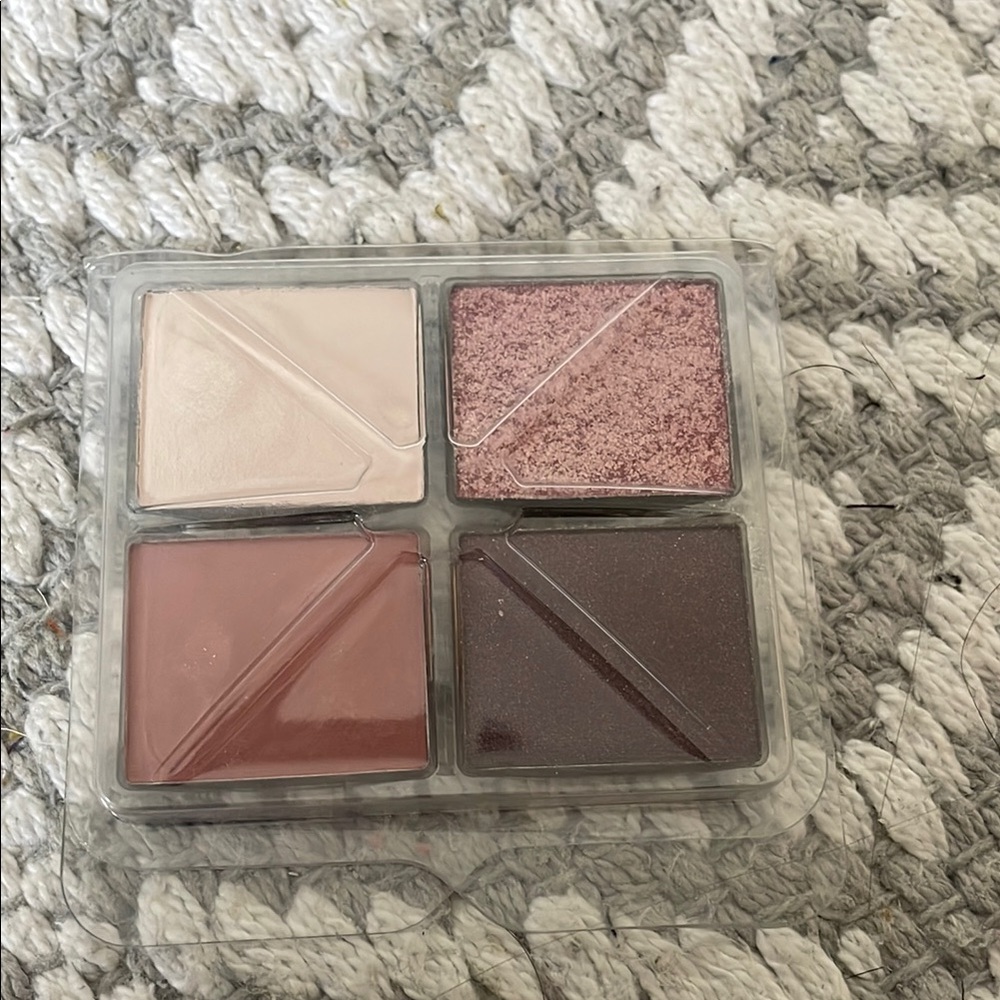 Buxom 4-Color Eyeshadow Palette